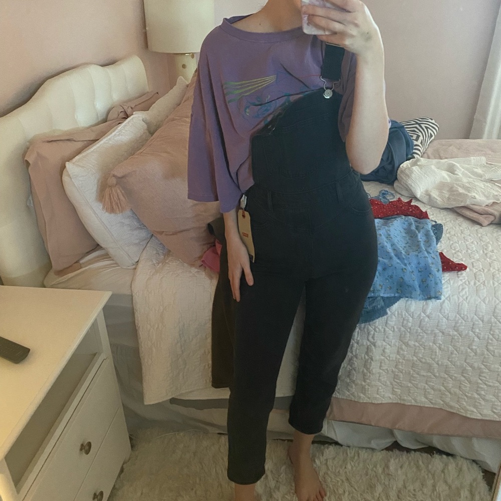 black levis overalls
